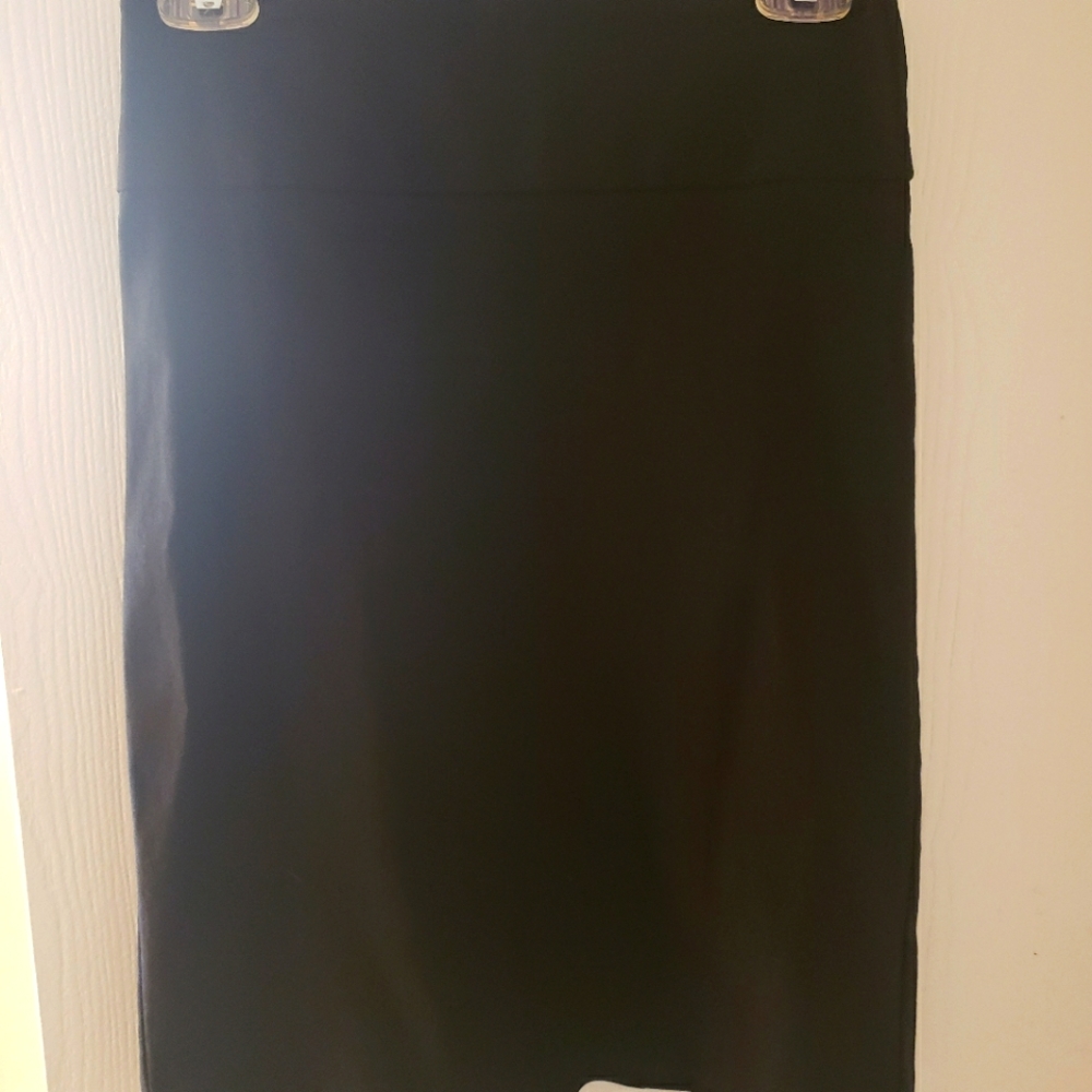 Black skirt